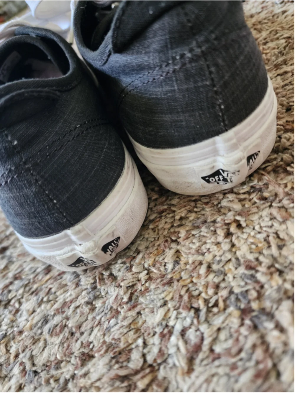Vans Atwood Low Top Sneakers Charcoal Gray White W8/M6.5 EUC‎